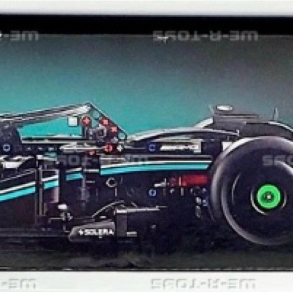 LEGO Technic Mercedes AMG F1 W14 1:8 Scale Model 42171 1642 Pieces - Picture 8 of 8